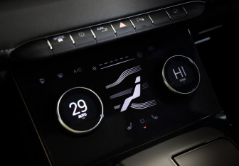 Подержанный автомобиль Exeed LX 2021 года (18 фото)