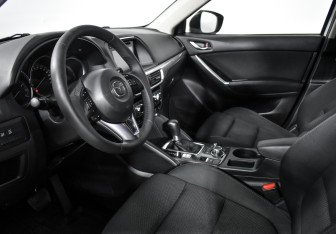 Подержанный автомобиль Mazda CX-5 2016 года (9 фото)