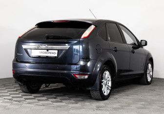 Подержанный автомобиль Ford Focus Hatchback 2008 года (5 фото)