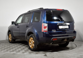 Подержанный автомобиль Honda Pilot 2008 года (7 фото)