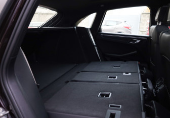 Подержанный автомобиль Porsche Macan 2023 года (16 фото)