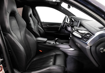 Подержанный автомобиль BMW X6 M 2017 года (24 фото)