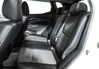 Подержанный автомобиль Nissan Qashqai 2018 года (10 фото)