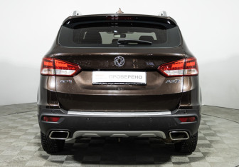 Подержанный автомобиль DongFeng AX7 2019 года (6 фото)