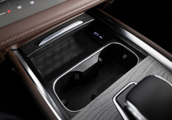 Подержанный автомобиль Chery Tiggo 8 Pro Max 2023 года (17 фото)