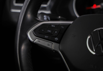 Подержанный автомобиль Volkswagen Tiguan 2021 года (13 фото)