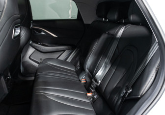 Подержанный автомобиль Omoda C5 2023 года (10 фото)