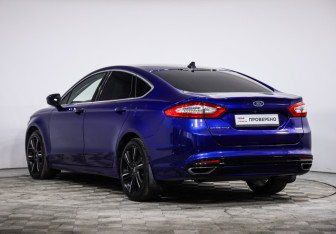Подержанный автомобиль Ford Mondeo Sedan 2017 года (7 фото)