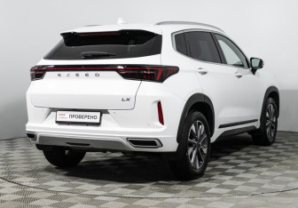 Подержанный автомобиль Exeed LX 2024 года (5 фото)