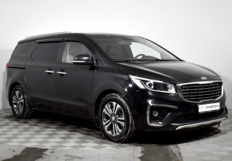 Подержанный автомобиль Kia Carnival 2019 года (3 фото)