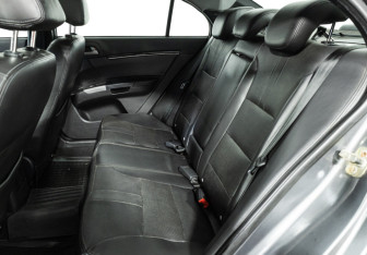 Подержанный автомобиль Geely Emgrand EC7 Sedan 2013 года (10 фото)