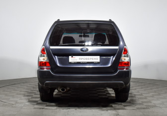 Подержанный автомобиль Subaru Forester Suv 2007 года (6 фото)