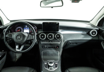 Подержанный автомобиль Mercedes-Benz GLC Coupe 2018 года (13 фото)