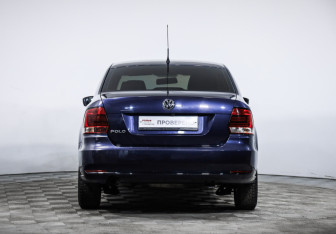 Подержанный автомобиль Volkswagen Polo Sedan 2016 года (6 фото)