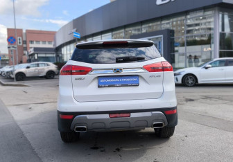 Подержанный автомобиль Geely Atlas 2020 года (5 фото)