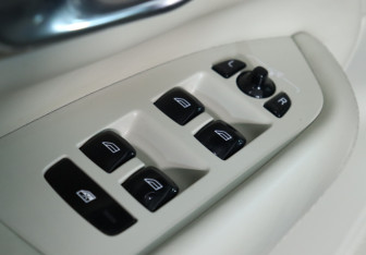 Подержанный автомобиль Volvo XC90 2018 года (16 фото)