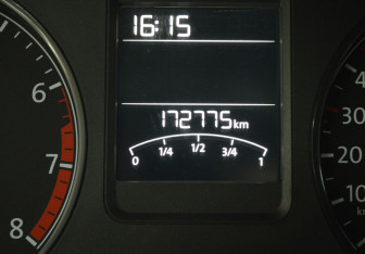 Подержанный автомобиль Volkswagen Polo Sedan 2016 года (15 фото)