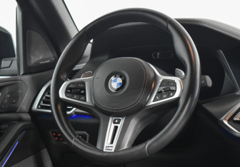 Подержанный автомобиль BMW X5 2019 года (14 фото)