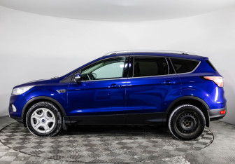 Подержанный автомобиль Ford Kuga 2017 года (8 фото)