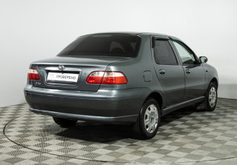 Подержанный автомобиль Fiat Albea 2011 года (5 фото)