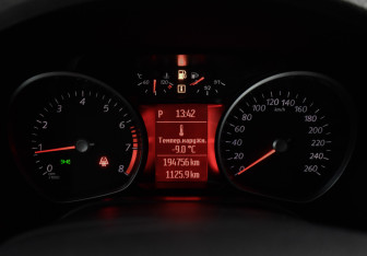 Подержанный автомобиль Ford Galaxy 2013 года (22 фото)