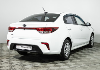Подержанный автомобиль Kia Rio Sedan 2019 года (5 фото)