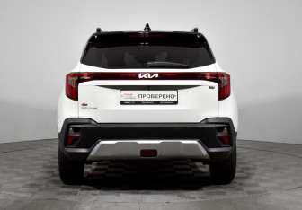 Подержанный автомобиль Kia Seltos 2023 года (6 фото)