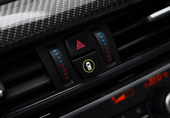 Подержанный автомобиль BMW X5 M 2017 года (28 фото)