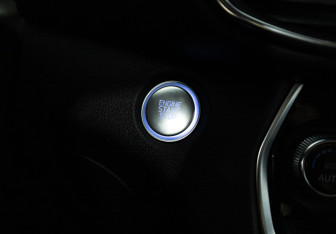 Подержанный автомобиль Hyundai Santa Fe 2018 года (19 фото)