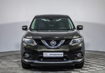 Подержанный автомобиль Nissan X-Trail 2017 года (2 фото)