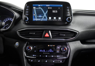 Подержанный автомобиль Hyundai Santa Fe 2019 года (16 фото)