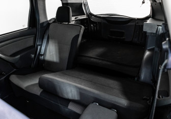 Подержанный автомобиль Renault Duster 2015 года (15 фото)