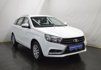 Подержанный автомобиль LADA (ВАЗ) Vesta Wagon 2020 года (3 фото)