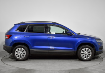 Подержанный автомобиль Skoda Karoq 2021 года (4 фото)