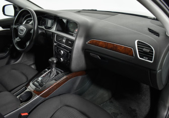 Подержанный автомобиль Audi A4 Sedan 2013 года (12 фото)