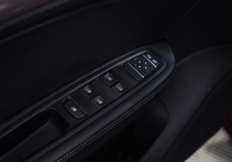 Подержанный автомобиль Renault Arkana 2021 года (19 фото)