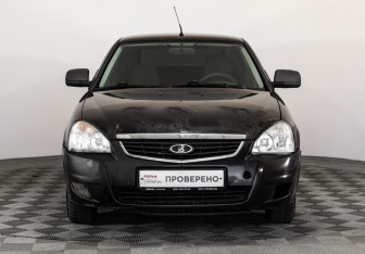 Подержанный автомобиль LADA (ВАЗ) Priora Hatchback 2013 года (2 фото)