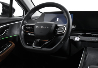 Подержанный автомобиль Omoda C5 2022 года (22 фото)