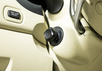 Подержанный автомобиль Infiniti FX 2010 года (19 фото)