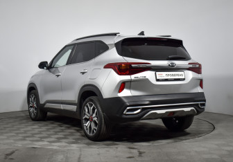 Подержанный автомобиль Kia Seltos 2021 года (7 фото)