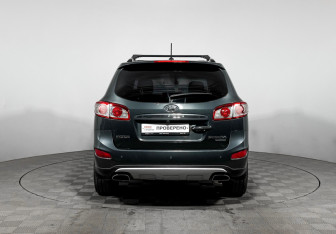 Подержанный автомобиль Hyundai Santa Fe 2012 года (6 фото)