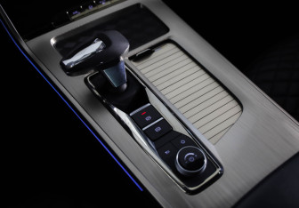 Подержанный автомобиль Exeed TXL 2023 года (19 фото)