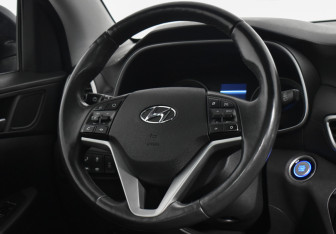 Подержанный автомобиль Hyundai Tucson 2018 года (14 фото)