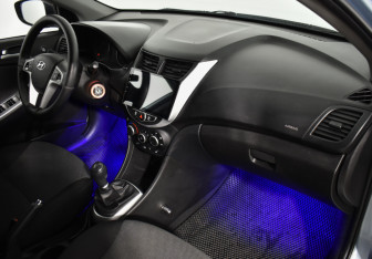 Подержанный автомобиль Hyundai Solaris Hatchback 2014 года (12 фото)