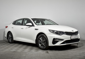 Подержанный автомобиль Kia Optima Sedan 2019 года (3 фото)