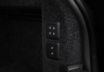 Подержанный автомобиль Land Rover Range Rover 2020 года (39 фото)