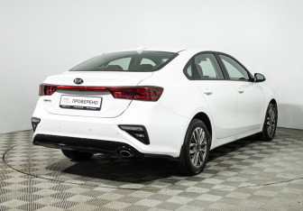 Подержанный автомобиль Kia Cerato Sedan 2020 года (5 фото)