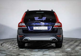 Подержанный автомобиль Volvo XC70 2015 года (6 фото)