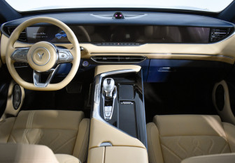 Подержанный автомобиль Voyah Free 2023 года (15 фото)