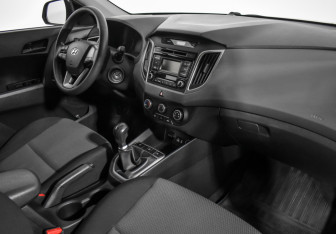 Подержанный автомобиль Hyundai Creta 2019 года (14 фото)